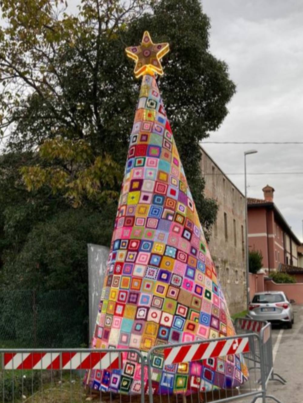 L'albero perfetto è fatto all'ucinetto