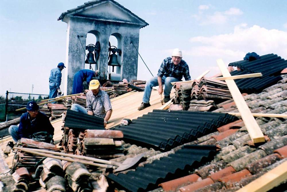 2003 - Sistemazione tetto Chiesa San Giacomo