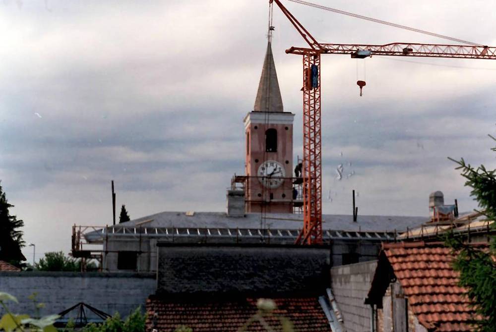 1989 - Restauro campanile della chiesa medievale di san Pietro Apostolo