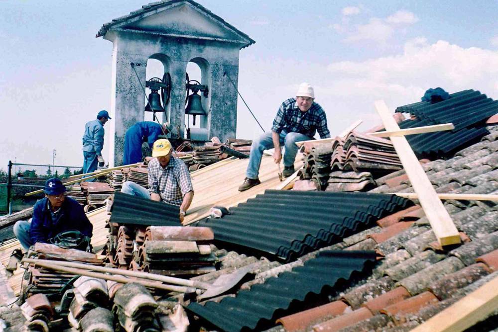 2003 - Sistemazione tetto Chiesa San Giacomo