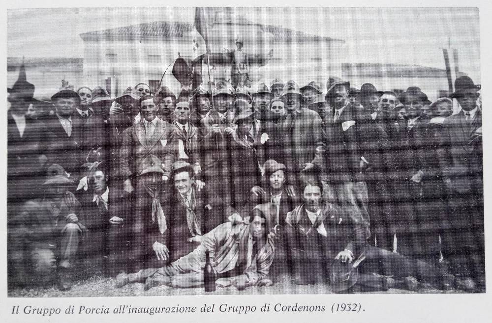 1932 - Inaugurazione Gruppo - Benedizione Gagliardetto