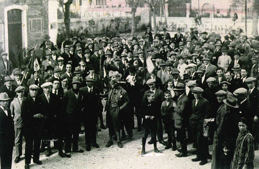 1932 - Inaugurazione Gruppo - Benedizione Gagliardetto